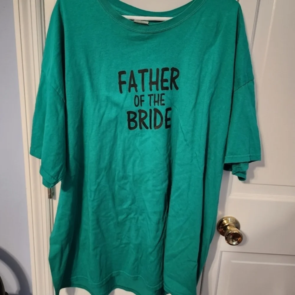 Father of the Bride!! Fun green tee. Great for that special year. 3X Mens - Picture 4 of 6